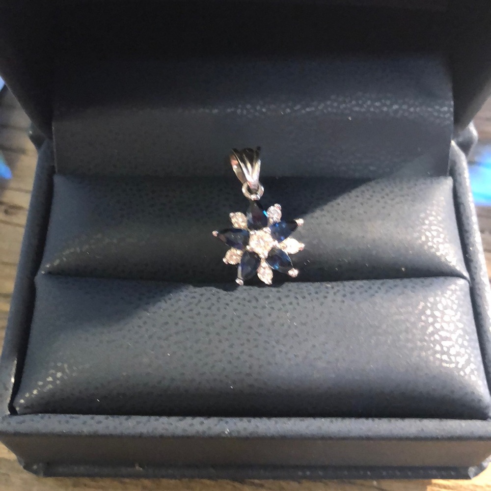 Sapphire and Diamond Star Pendant 18k